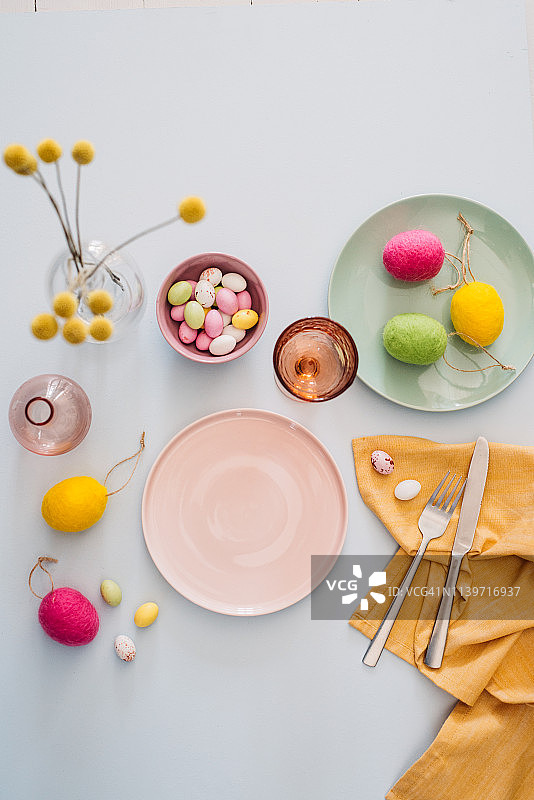 复活节餐桌餐具餐具复活节彩蛋图片素材