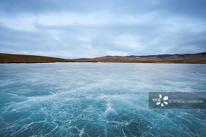 贝加尔湖结冰了图片素材