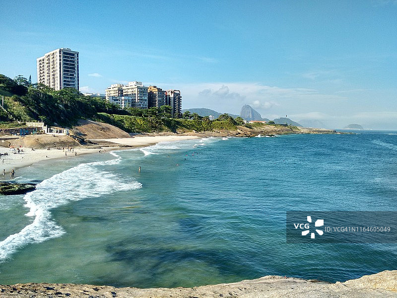 巴西里约热内卢的Arpoador海滩。图片素材