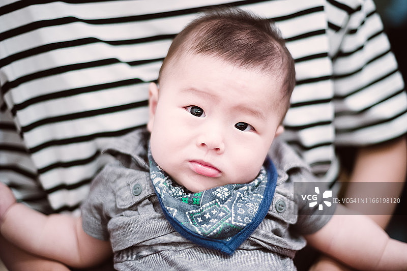 一个日本新生儿的特写镜头图片素材