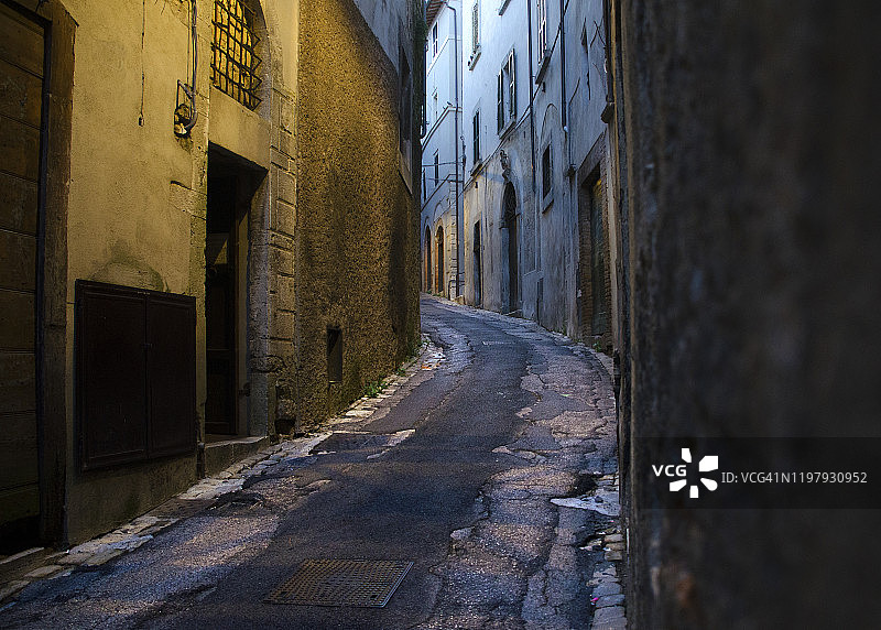 中世纪阿米莉亚的窄街小巷图片素材