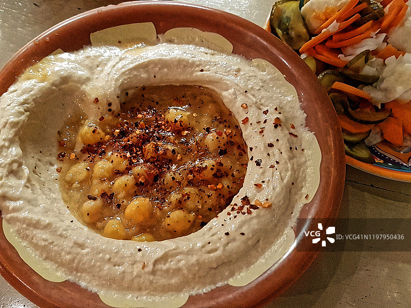 鹰嘴豆泥，泡菜沙拉，中东开胃菜图片素材