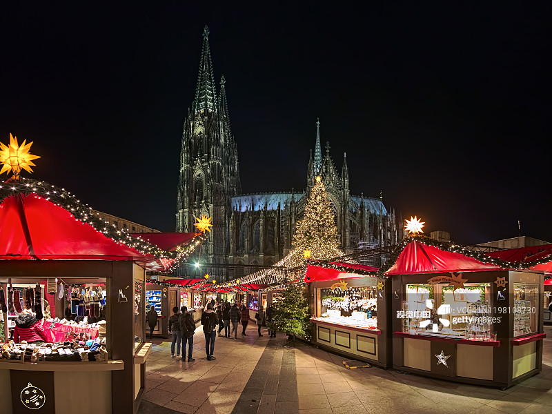 德国科隆大教堂前的圣诞市场图片素材
