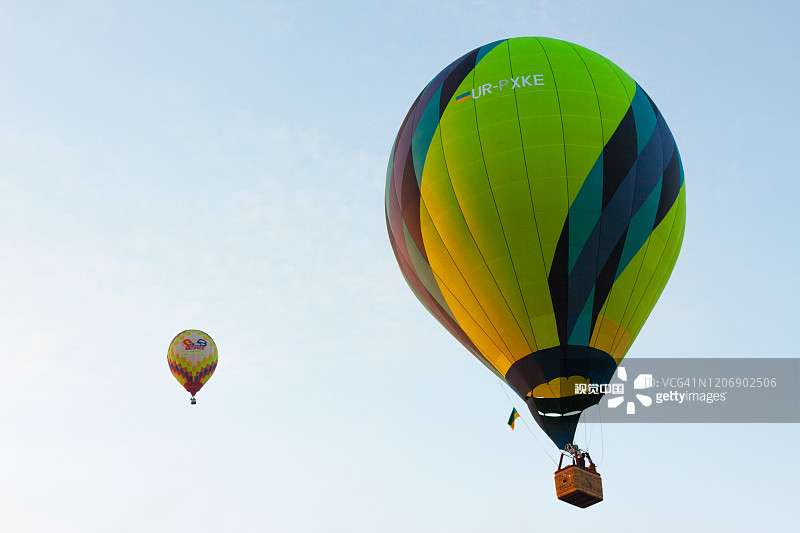 FAI欧洲热气球锦标赛在西班牙举行。气球飞行图片素材