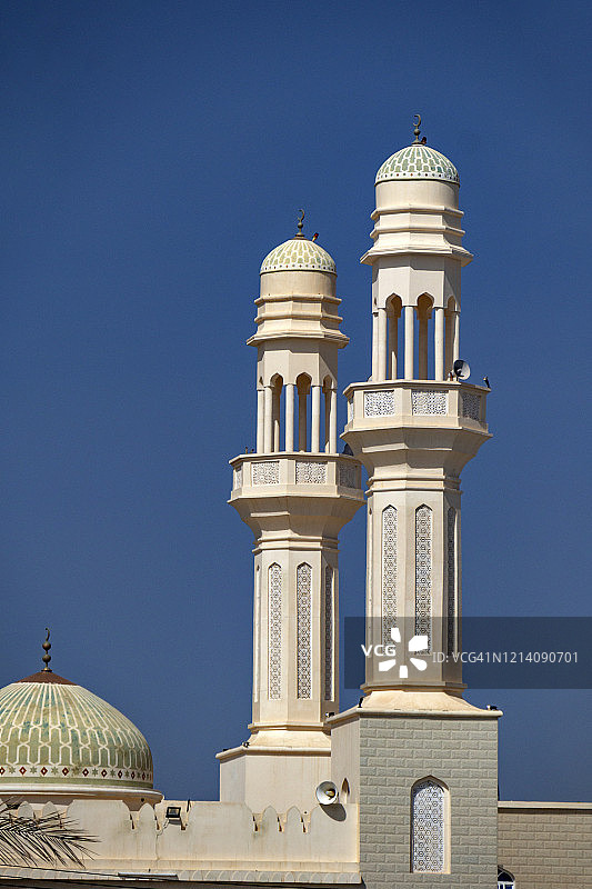 阿曼中部尼兹瓦附近的小清真寺，图片素材