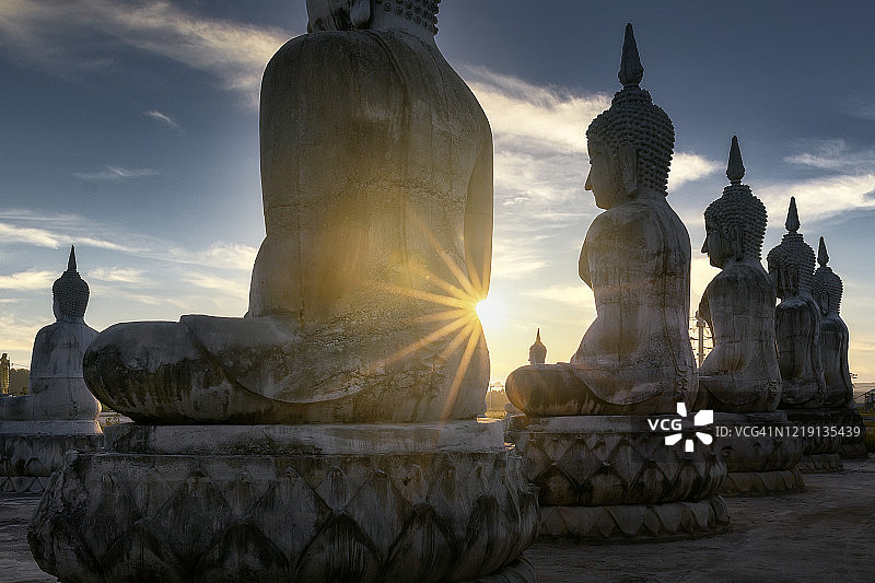 泰国那空寺的佛像。图片素材
