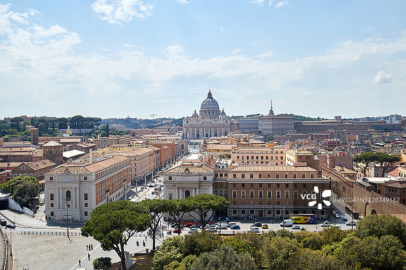 圣彼得大教堂在梵蒂冈城，罗马，意大利图片素材