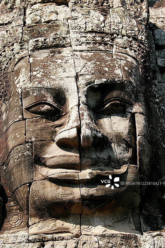 柬埔寨吴哥窟巴戎寺的微笑佛脸图片素材
