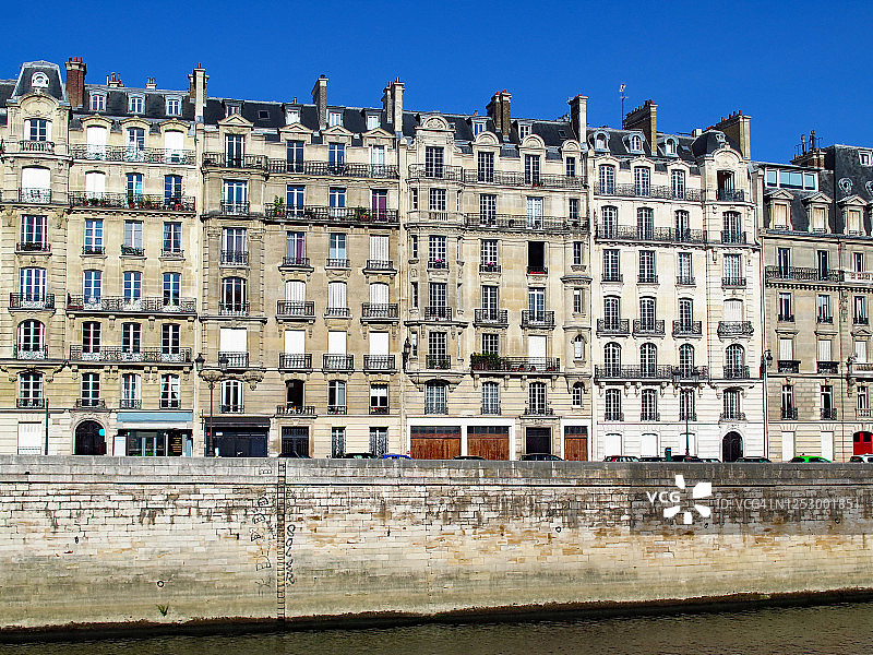 巴黎石质建筑立面和豪斯曼风格图片素材