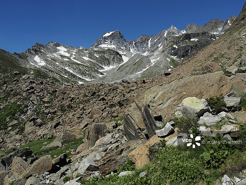 阿尔卑斯德韦罗自然公园的瑟凡多山图片素材