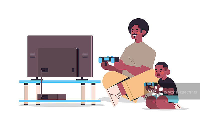 非裔美国父亲在游戏机上玩电子游戏，小儿子养育父亲的概念图片素材
