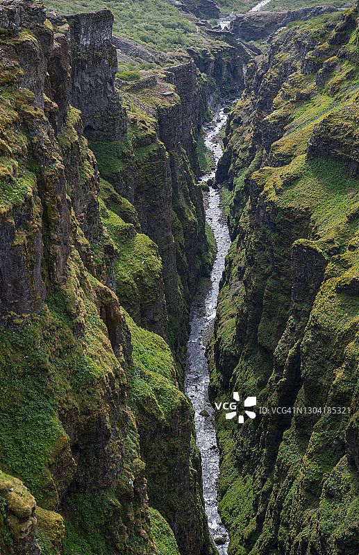 冰岛西部的格莱默河峡谷图片素材
