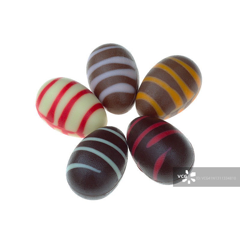 选择彩色、条纹、白色巧克力复活节彩蛋。图片素材
