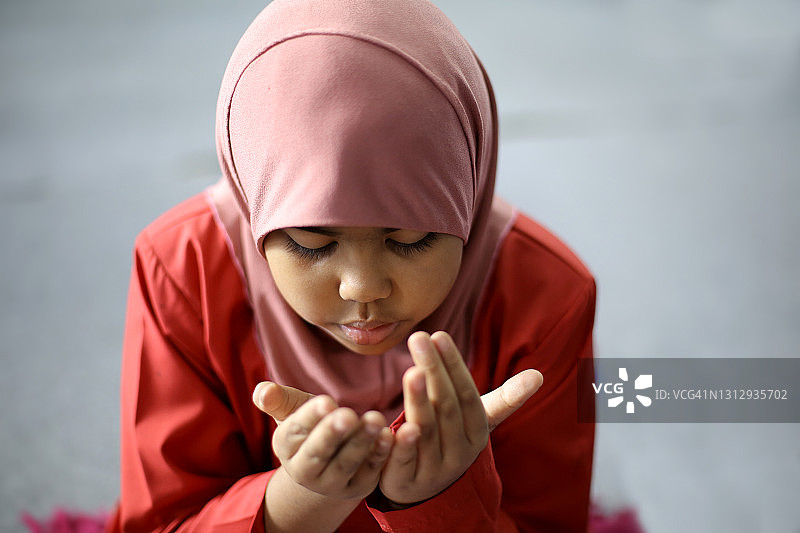 穆斯林的祈祷图片素材