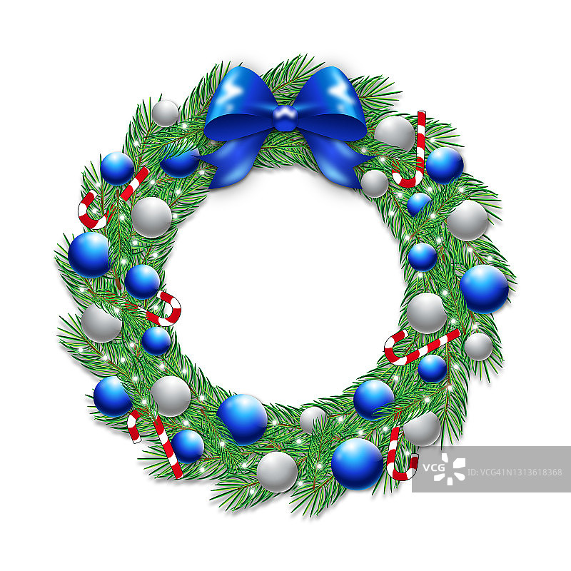 有蓝色蝴蝶结、小装饰品、白光和糖果的圣诞花环。设计冬季节日贺卡图片素材