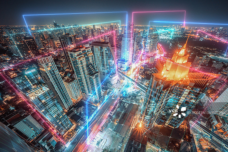 霓虹灯和未来数码设计的夜景城市图片素材