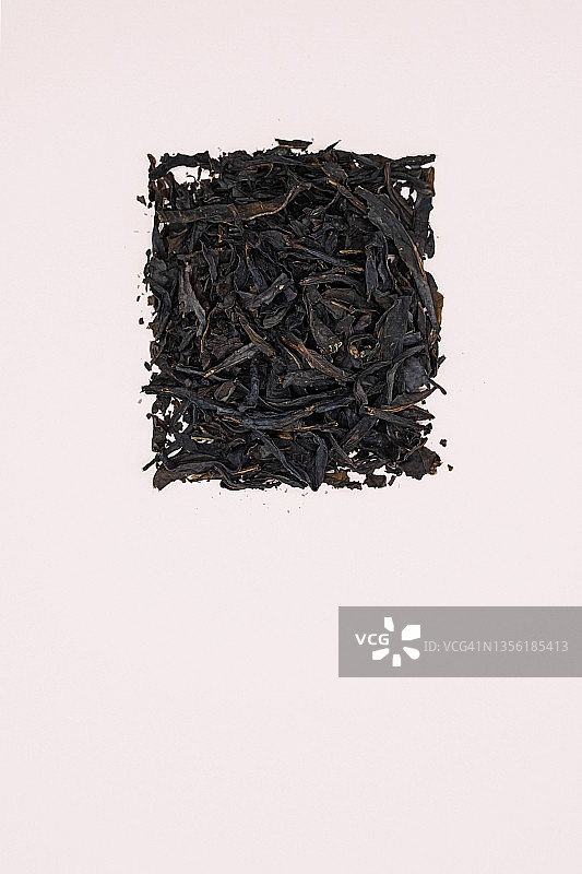 干开花莎莉茶，特写。从以上有机、天然、发酵的柳树茶成分来看。替代草药。健康的生活方式的概念。图片素材