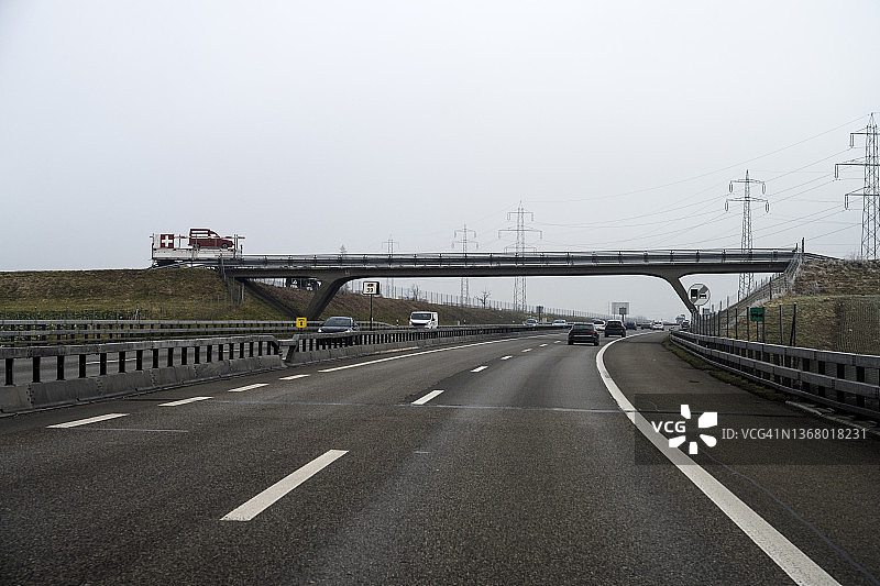 索罗图恩附近高速公路上的大桥图片素材