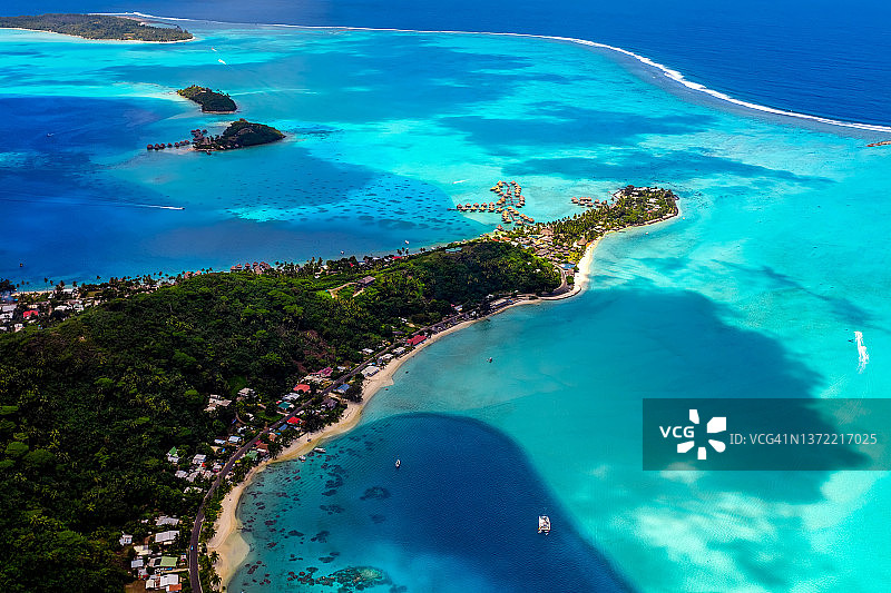 空中绿松石泻湖珊瑚礁博拉博拉岛图片素材