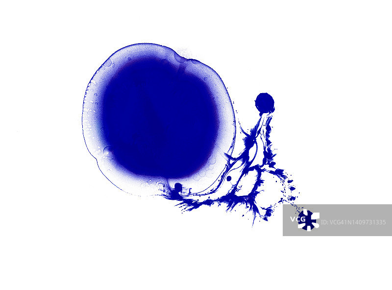 白色背景上的淡紫色液体分子结构图片素材