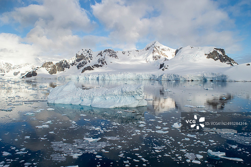 南极洲的山脉图片素材