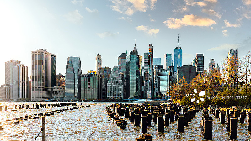 曼哈顿下城纽约金融区天际线图片素材
