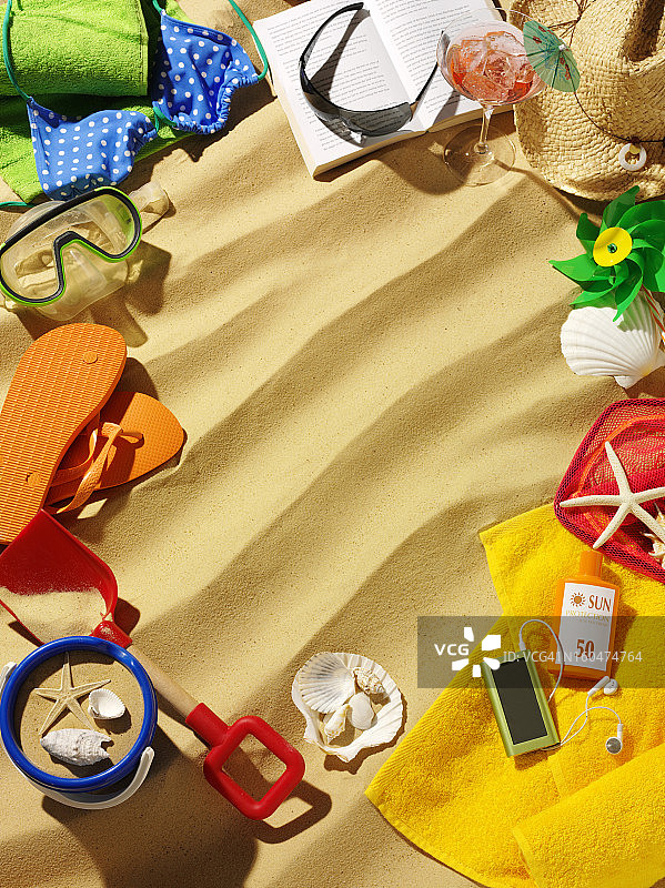 夏天和海滩配件的框架图片素材