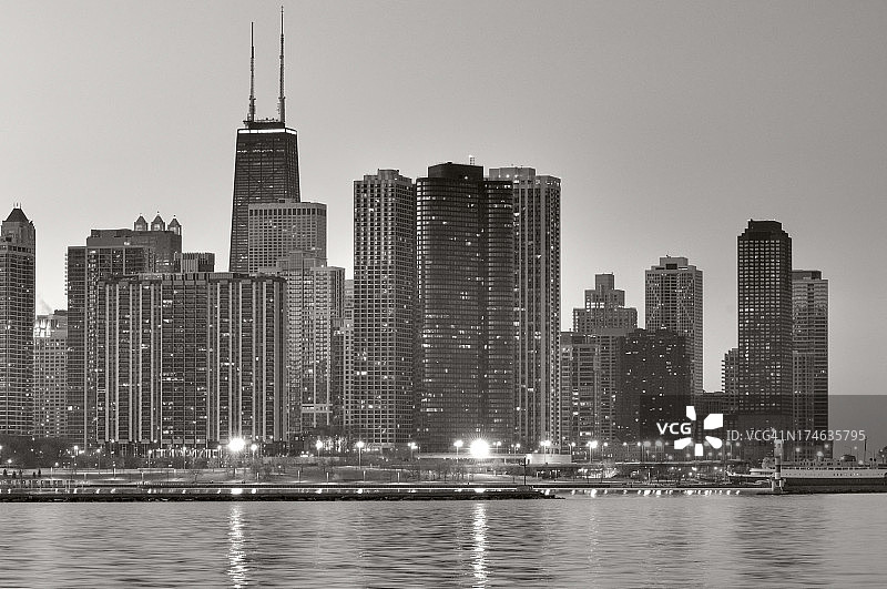 芝加哥-东环线黄昏图片素材