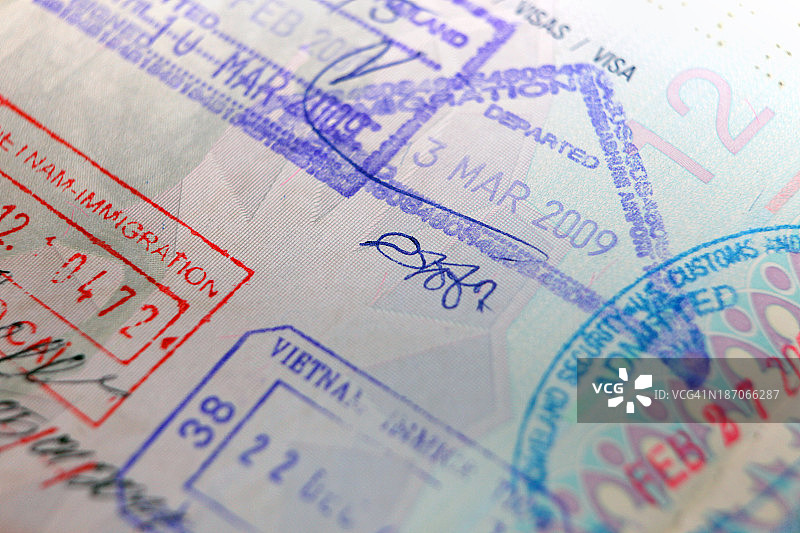 世界旅行的护照签证印章图片素材