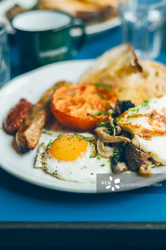 均衡健康的素食蛋咖早餐图片素材