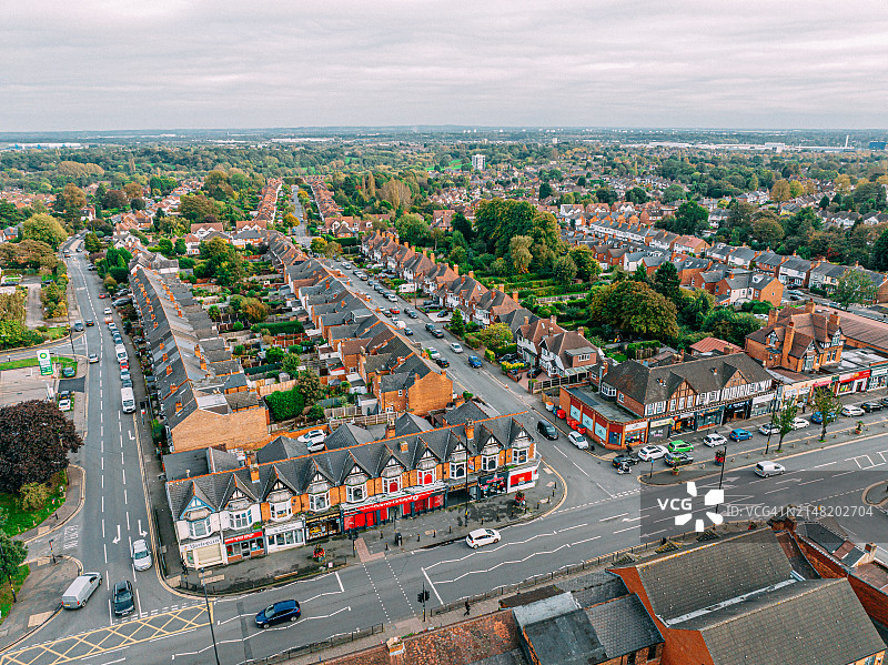威尔德格林商业区和住宅鸟瞰图，英国伯明翰图片素材
