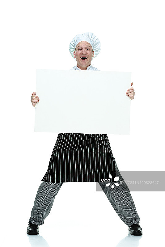 正面的快乐厨师站在海报图片素材