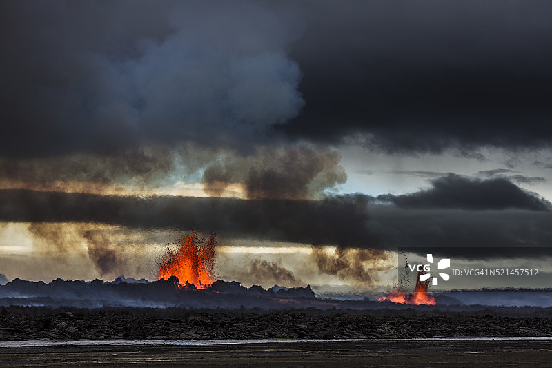 冰岛Bardarbunga火山附近Holuhraun裂缝火山喷发图片素材