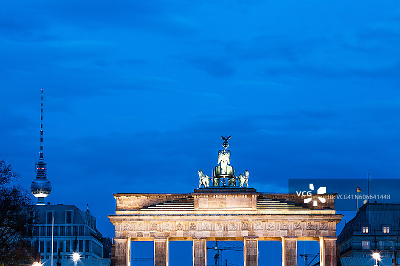 柏林-勃兰登堡门的夜晚图片素材