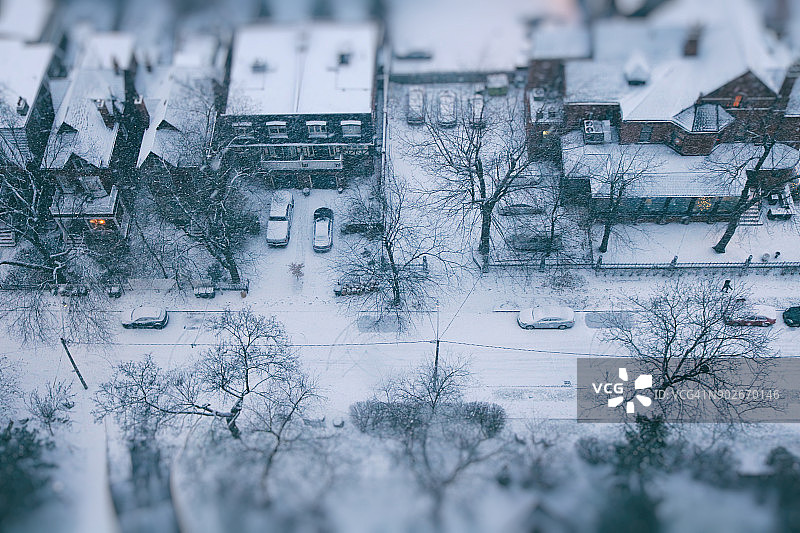 城里的下雪天图片素材