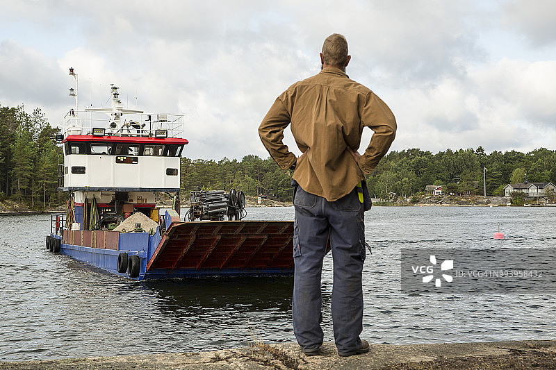 砾石船运。斯德哥尔摩群岛、瑞典图片素材