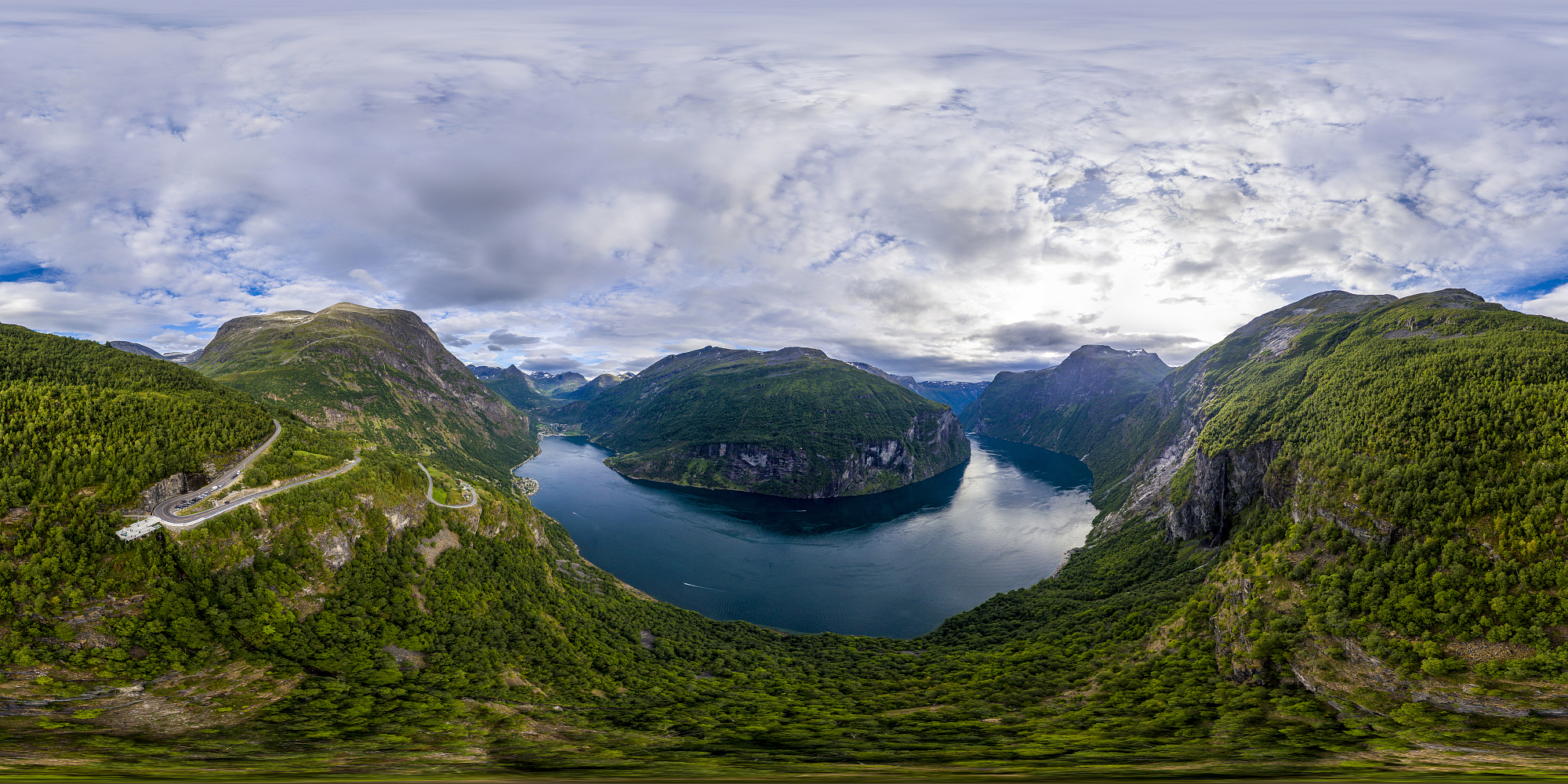 挪威盖兰格峡湾360度鸟瞰图图片下载