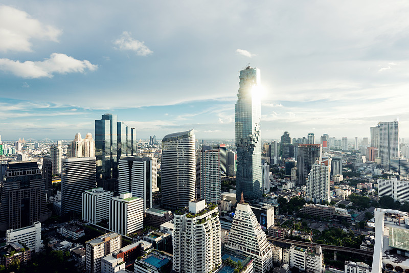 现代建筑在曼谷商业区在曼谷城市智慧图片素材