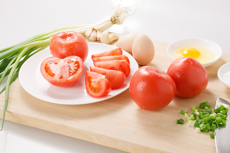炒西红柿鸡蛋的食材图片下载