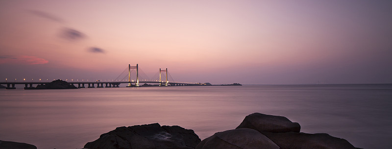 暮色中的东海大桥图片下载