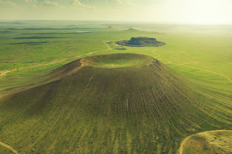 内蒙古乌兰察布市乌兰哈达火山地质公园图片下载