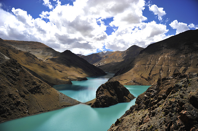 西藏羊湖风光图片下载