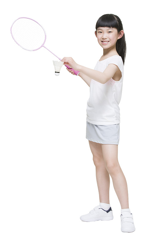 可爱的小女孩打羽毛球图片下载