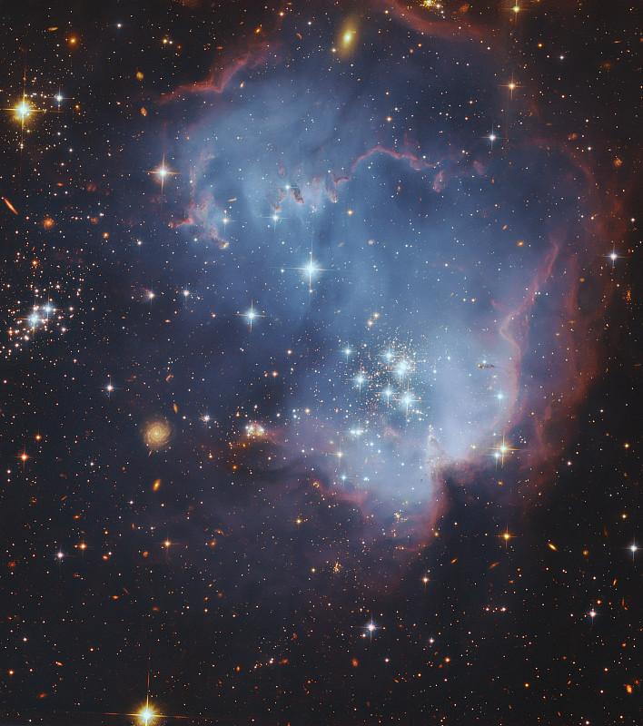 ngc602，小麦哲伦星云中的恒星形成复合物。图片下载