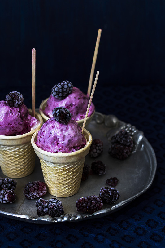 黑莓冰淇淋图片下载