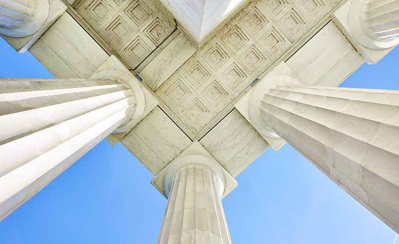 美国，华盛顿特区，林肯纪念堂的圆柱和屋顶图片素材