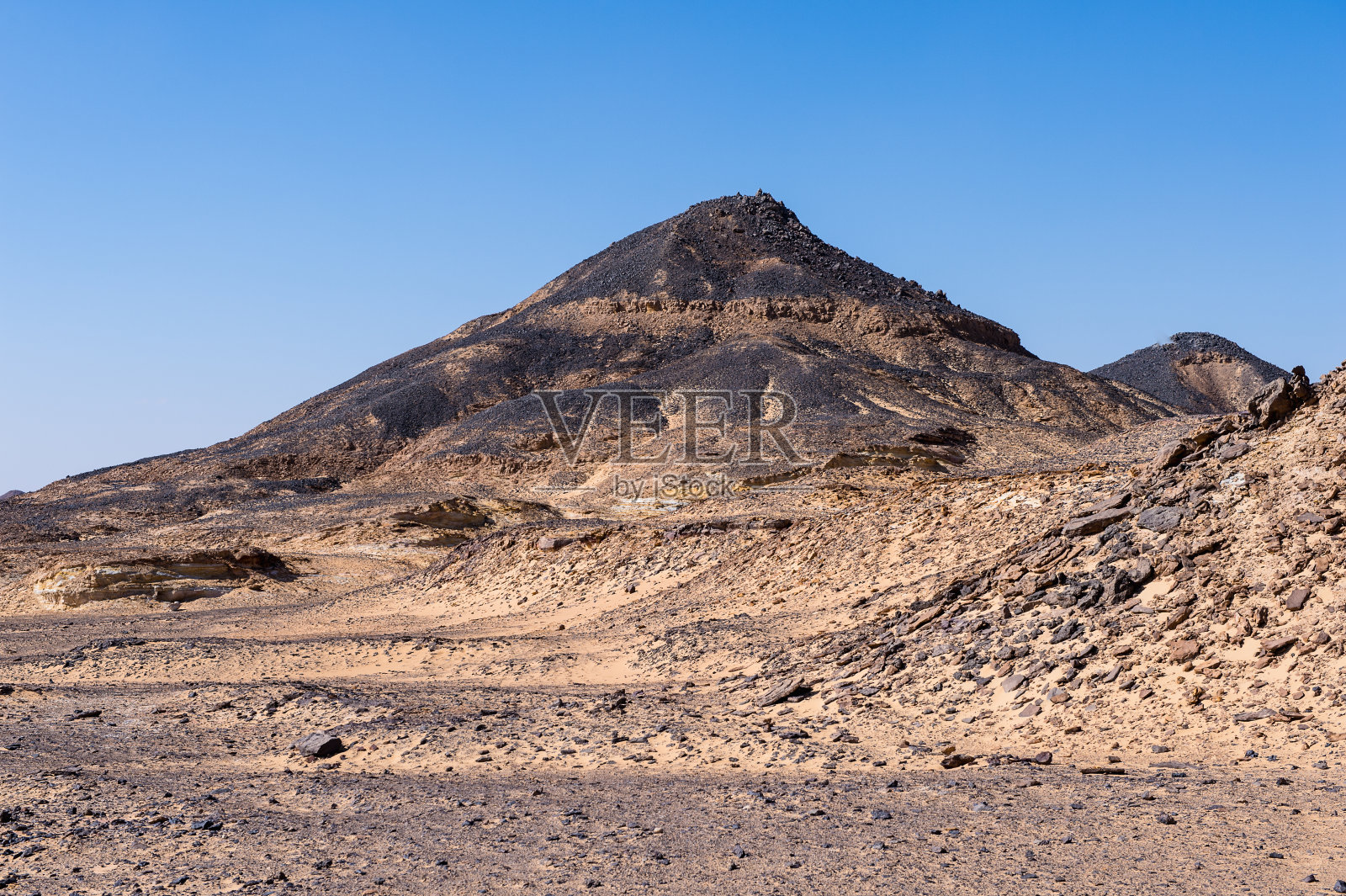 埃及的黑色沙漠照片摄影图片