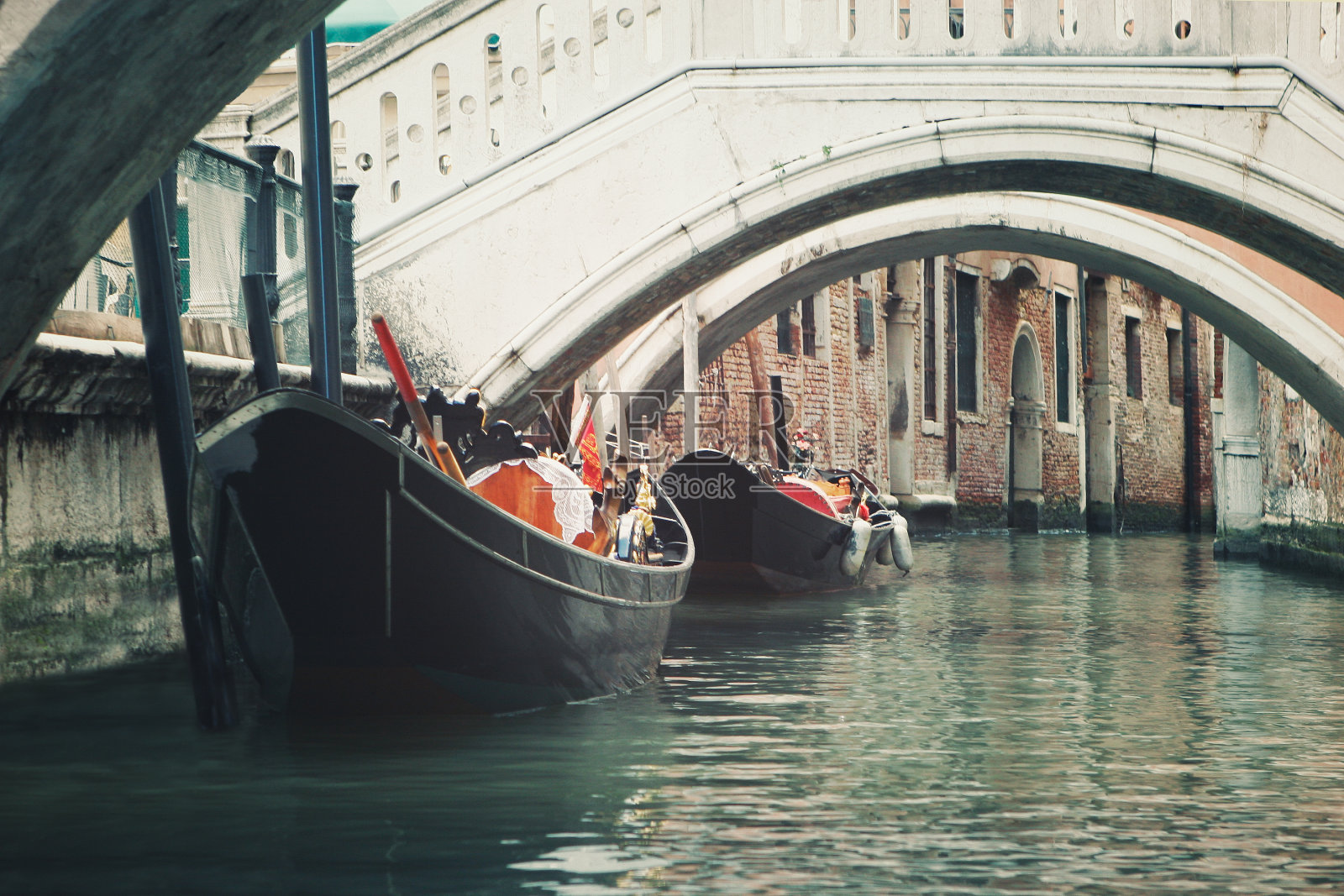 威尼斯威尼斯威尼斯威尼斯威尼斯威尼斯威尼斯复古平底船意大利照片摄影图片