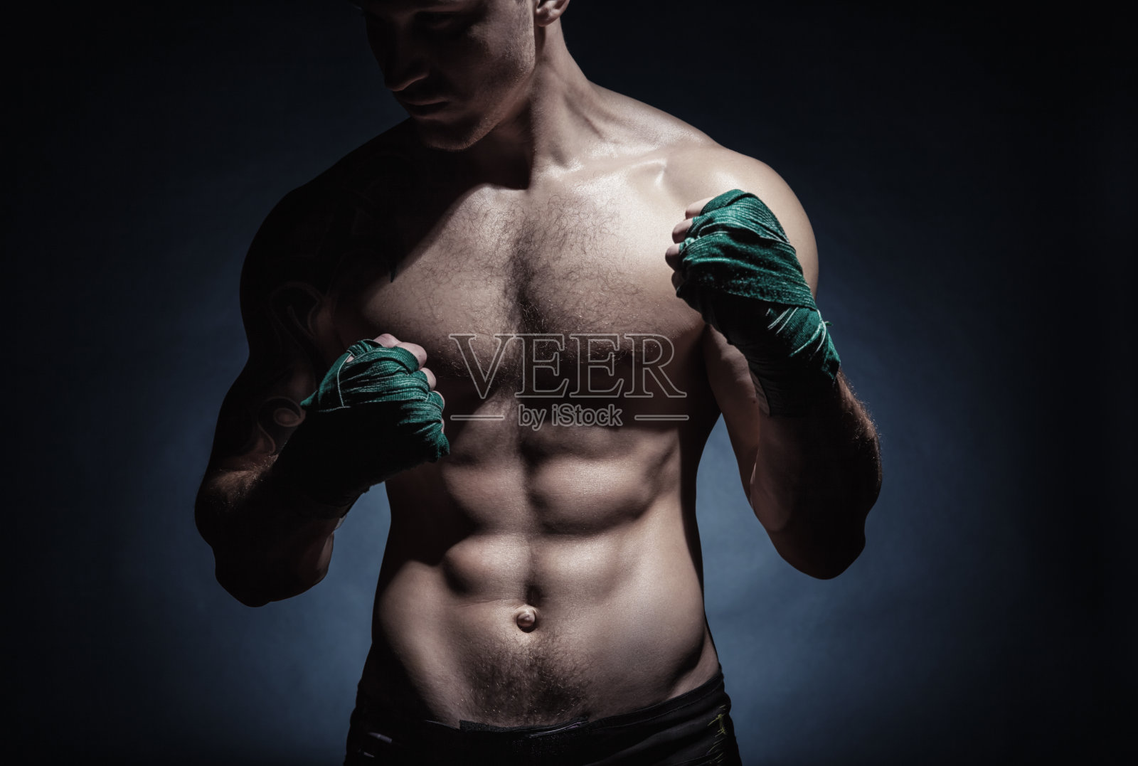 拳击的男人照片摄影图片