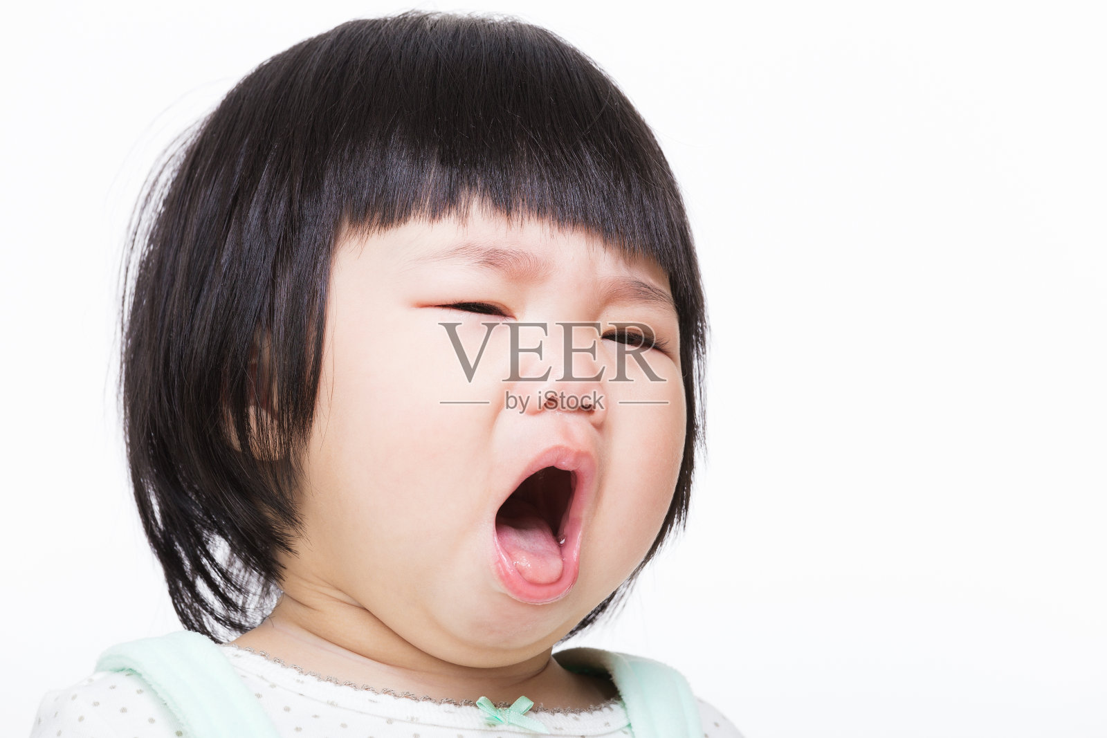 亚洲女婴咳嗽照片摄影图片